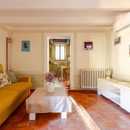 Typical Tuscan In The Village Of Apartment *