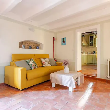 Typical Tuscan In The Village Of Apartment